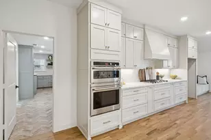 4331 Laren Ln, Dallas, TX 75244 - Photo 13