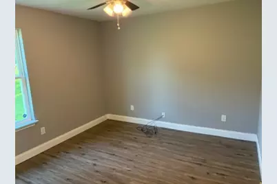 107 E Miller, Whitewright, TX 75491 - Photo 9