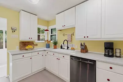 7122 Piedmont Drive, Dallas, TX 75227 - Photo 3