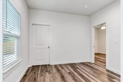 1103 S Montgomery Street, Sherman, TX 75090 - Photo 9