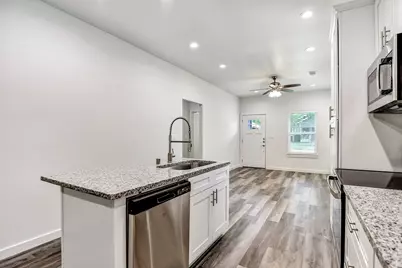 1103 S Montgomery Street, Sherman, TX 75090 - Photo 7