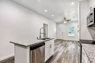 1103 S Montgomery St, Sherman, TX 75090 - Photo 7