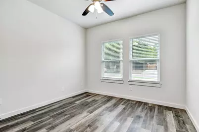 1103 S Montgomery Street, Sherman, TX 75090 - Photo 17