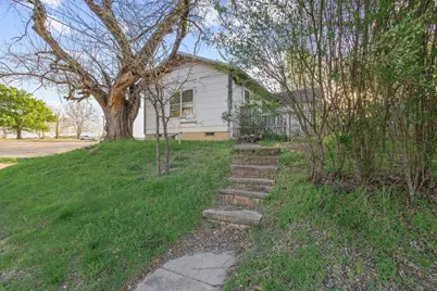 912 N Tone Avenue, Denison, TX 75020 - Photo 1