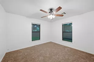 303 N Milam St, Rogers, TX 76569 - Photo 13