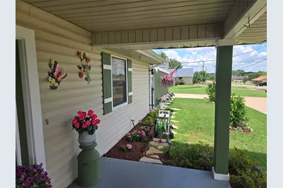 1316 E Apache Trail, Granbury, TX 76048 - Photo 3