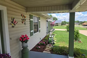 1316 E Apache Trail, Granbury, TX 76048 - Photo 3