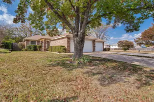 7652 Colorado Creek Ct, Fort Worth, TX 76133 - Photo 1