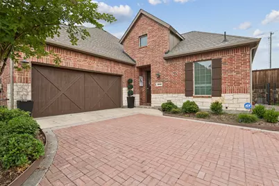 2045 Spotted Fawn Drive, Arlington, TX 76005 - Photo 1