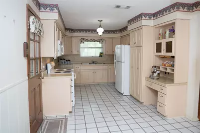 1106 E Franklin Street, Hillsboro, TX 76645 - Photo 17