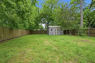 204 N Holly Ave, Sherman, TX 75092 - Photo 27