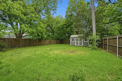 204 N Holly Avenue, Sherman, TX 75092 - Photo 27