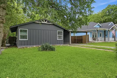 204 N Holly Avenue, Sherman, TX 75092 - Photo 3