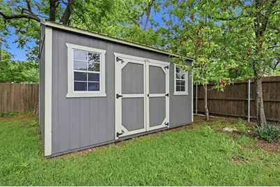 204 N Holly Avenue, Sherman, TX 75092 - Photo 29