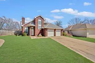 4212 Maryanne Pl, Haltom City, TX 76137 - Photo 3