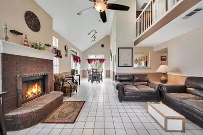 4212 Maryanne Place, Haltom City, TX 76137 - Photo 5