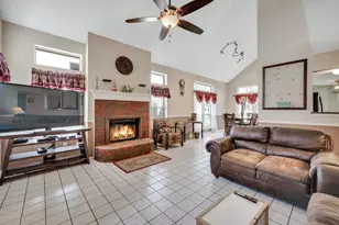 4212 Maryanne Pl, Haltom City, TX 76137 - Photo 7