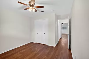 2132 Sandy Ln, Irving, TX 75060 - Photo 17