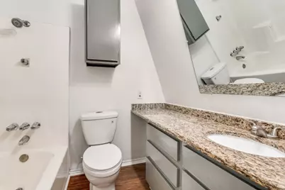 809 E Pioneer Drive, Irving, TX 75061 - Photo 11