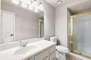 5800 Kingsbrook Dr, Plano, TX 75093 - Photo 23