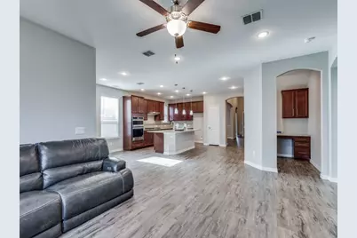 944 Crest Breeze Drive, Fort Worth, TX 76052 - Photo 7