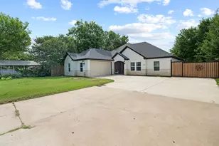3708 Columbine Dr, Everman, TX 76140 - Photo 3