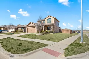 8461 Comanche Springs Dr, Fort Worth, TX 76131 - Photo 5