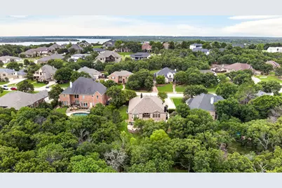 2307 Creekedge Court, Corinth, TX 76210 - Photo 39