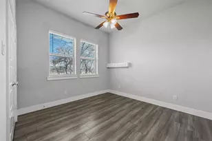 204 N Getzendaner St, Waxahachie, TX 75165 - Photo 9