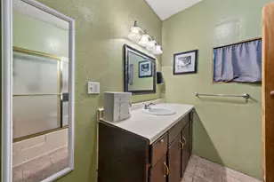 1725 Summer Ave, Waco, TX 76708 - Photo 9
