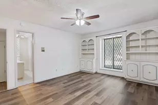 412 Oakmont Ln N, Fort Worth, TX 76112 - Photo 9