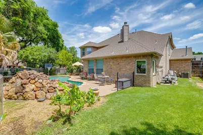 2952 Masters Court S, Burleson, TX 76028 - Photo 33