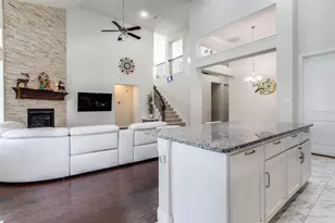 821 Yarrow St, Little Elm, TX 75068 - Photo 5