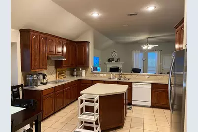 5827 Silver Sage Lane, Grand Prairie, TX 75052 - Photo 9