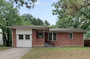 2103 Mercedes Rd, Denton, TX 76205 - Photo 1