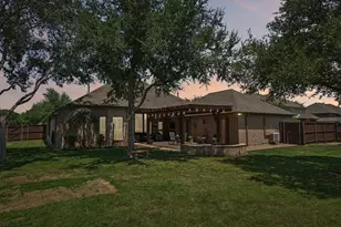 203 Shadow Ln, Shady Shores, TX 76208 - Photo 3