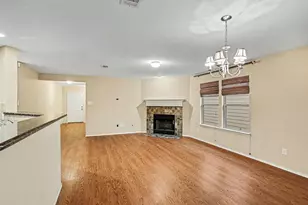 1865 Lynnwood Hills Dr, Fort Worth, TX 76112 - Photo 5