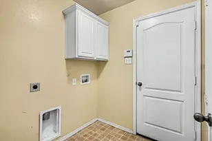 1865 Lynnwood Hills Dr, Fort Worth, TX 76112 - Photo 27