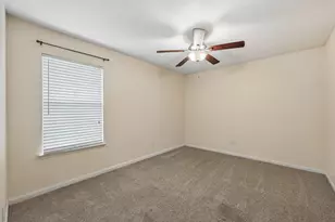1253 Mountain Peak Dr, Fort Worth, TX 76052 - Photo 7