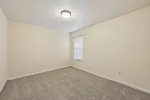 1253 Mountain Peak Dr, Fort Worth, TX 76052 - Photo 5