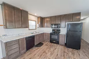 2162 Co Rd 208, Breckenridge, TX 76424 - Photo 7