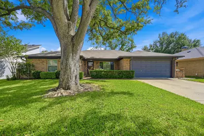 1100 Purdue Drive, Arlington, TX 76012 - Photo 1