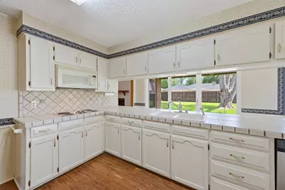 1100 Purdue Drive, Arlington, TX 76012 - Photo 11