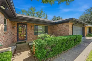 1100 Purdue Dr, Arlington, TX 76012 - Photo 3