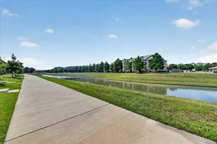 685 Watersedge Ct, Lewisville, TX 75067 - Photo 39