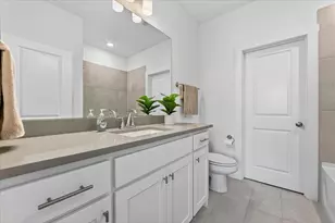 685 Watersedge Ct, Lewisville, TX 75067 - Photo 31