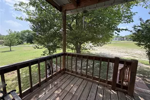 4113 Goliad Dr, Granbury, TX 76048 - Photo 9