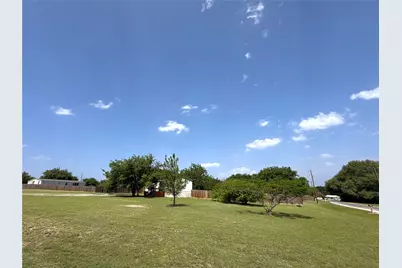 4113 Goliad Drive, Granbury, TX 76048 - Photo 7