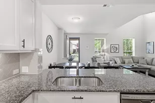 4531 Fossil Opal Ln, Arlington, TX 76005 - Photo 11