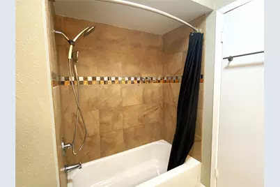 2704 Winding Creek Drive, Carrollton, TX 75007 - Photo 13